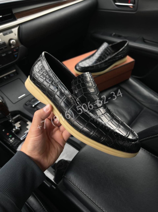Лоферы Loro Piana из кожи крокодила 7807