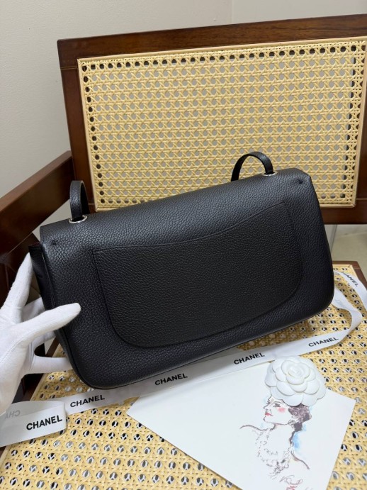 Сумка Chanel maxi flap 34764 2