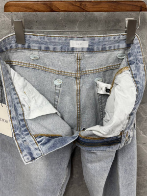 Джинсы Dior широкие 11112 1