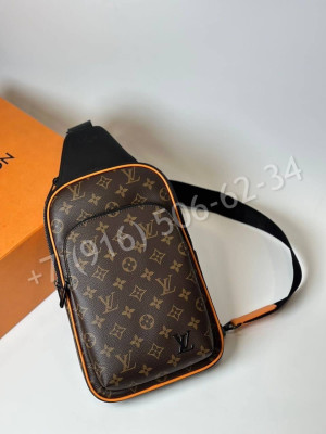 Сумка Louis Vuitton 21870