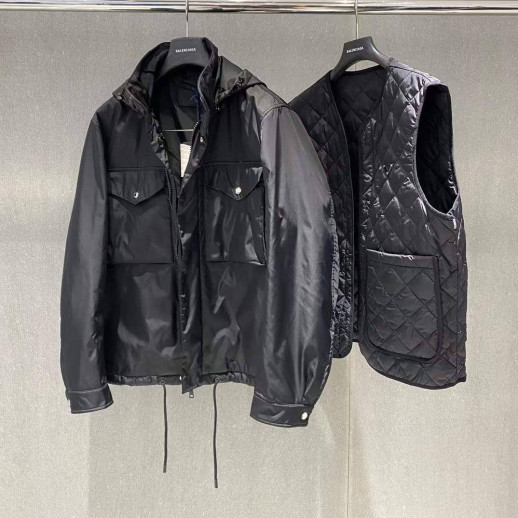 Куртка жилетка Prada 28512