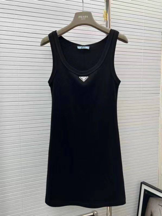 Платье Prada 13824