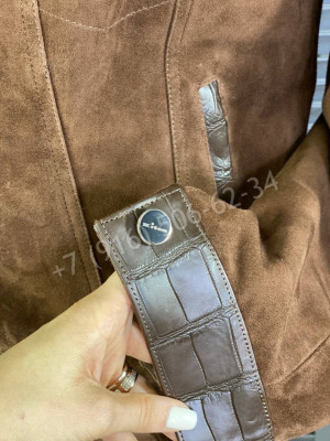 Замшевая куртка KITON со вставками кожи крокодила 14336