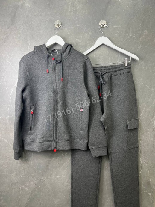 Прогулочный костюм KITON 35081