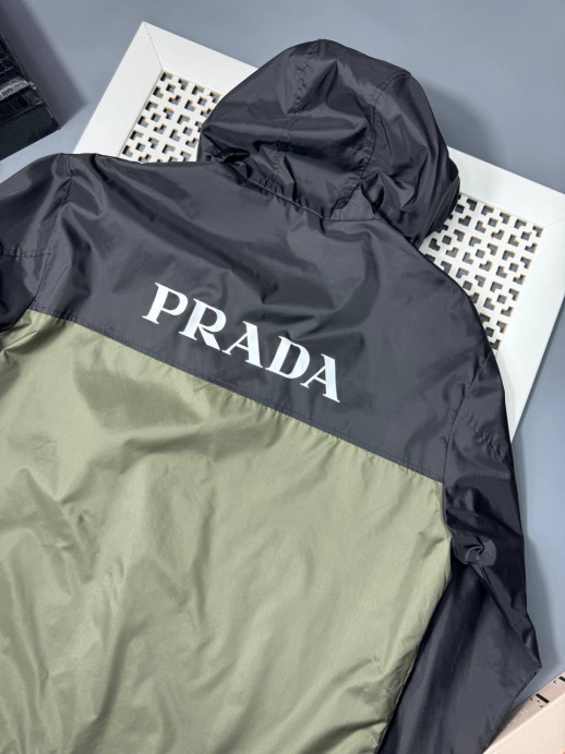 Куртка Prada 8786