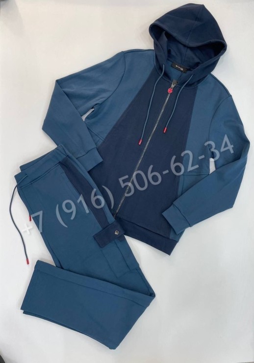 Прогулочный костюм KITON 20405